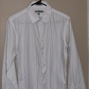 Stylish button down shirt with cool designs.